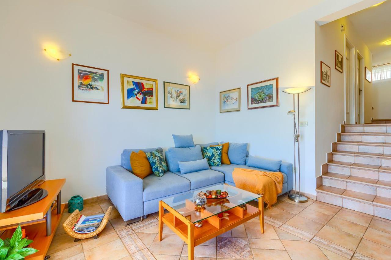 Apartments Meri Trogir Eksteriør bilde